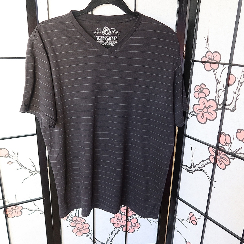 American Rag Black Striped T-shirt Size Large V Neck